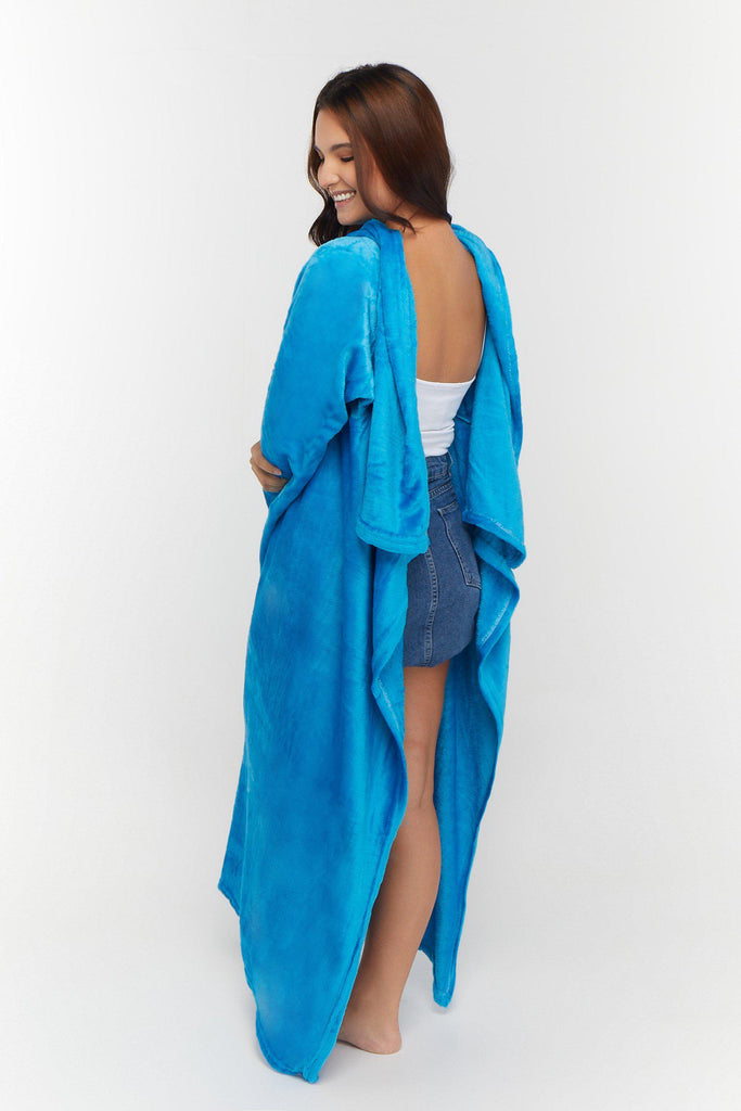 Regular Design No. 515 - Bleeves | Wearable Blanket with Sleeves