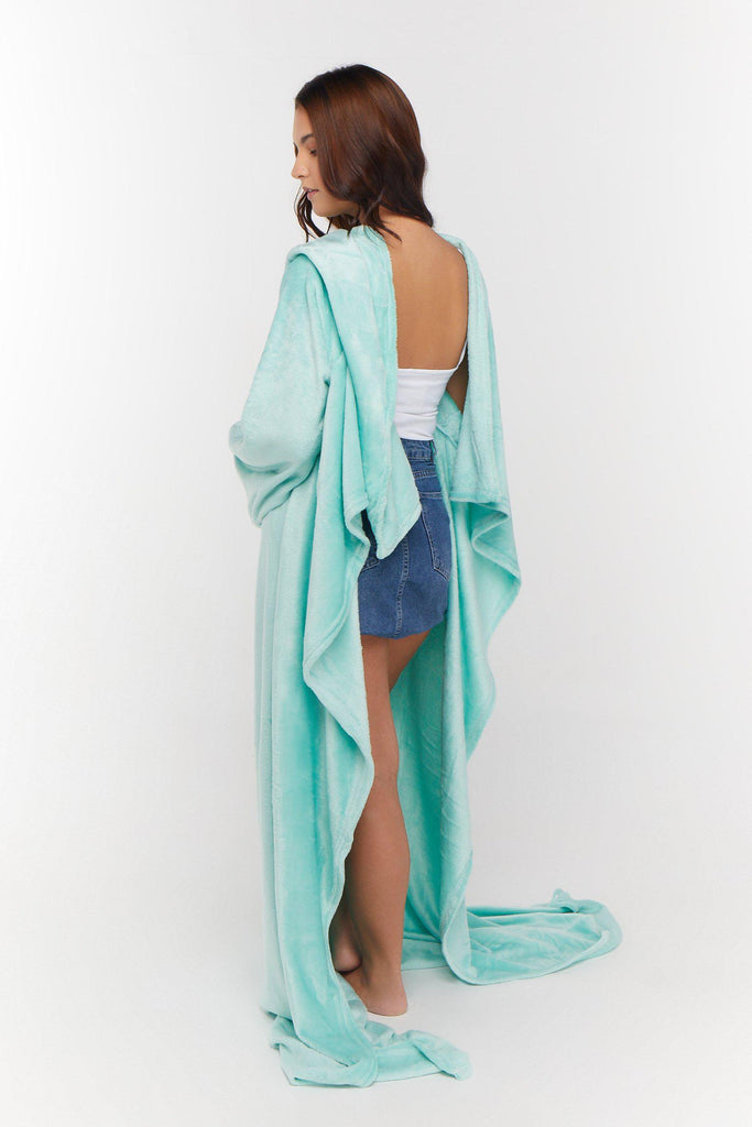 Xtra Long Design No. 501 - Bleeves | Wearable Blanket with Sleeves