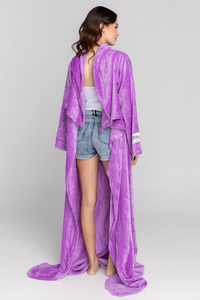 Xtra Long Design No. 502 - Bleeves | Wearable Blanket with Sleeves